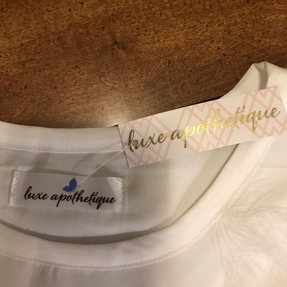 Luxe Apothetique Casual Short Sleeved Dress - Picture 3 of 4